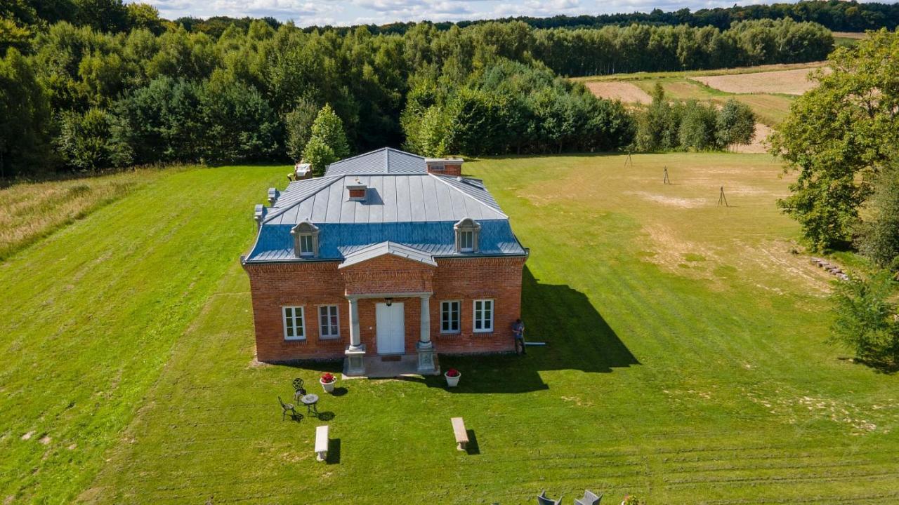 Dworek Atrium Tomaszów Lubelski Екстериор снимка