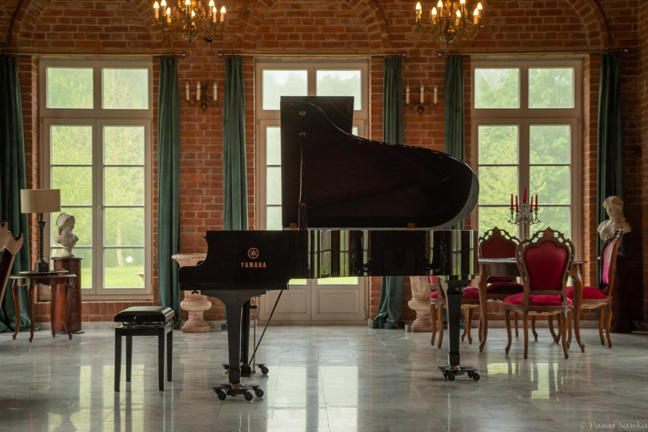 Dworek Atrium Tomaszów Lubelski Екстериор снимка